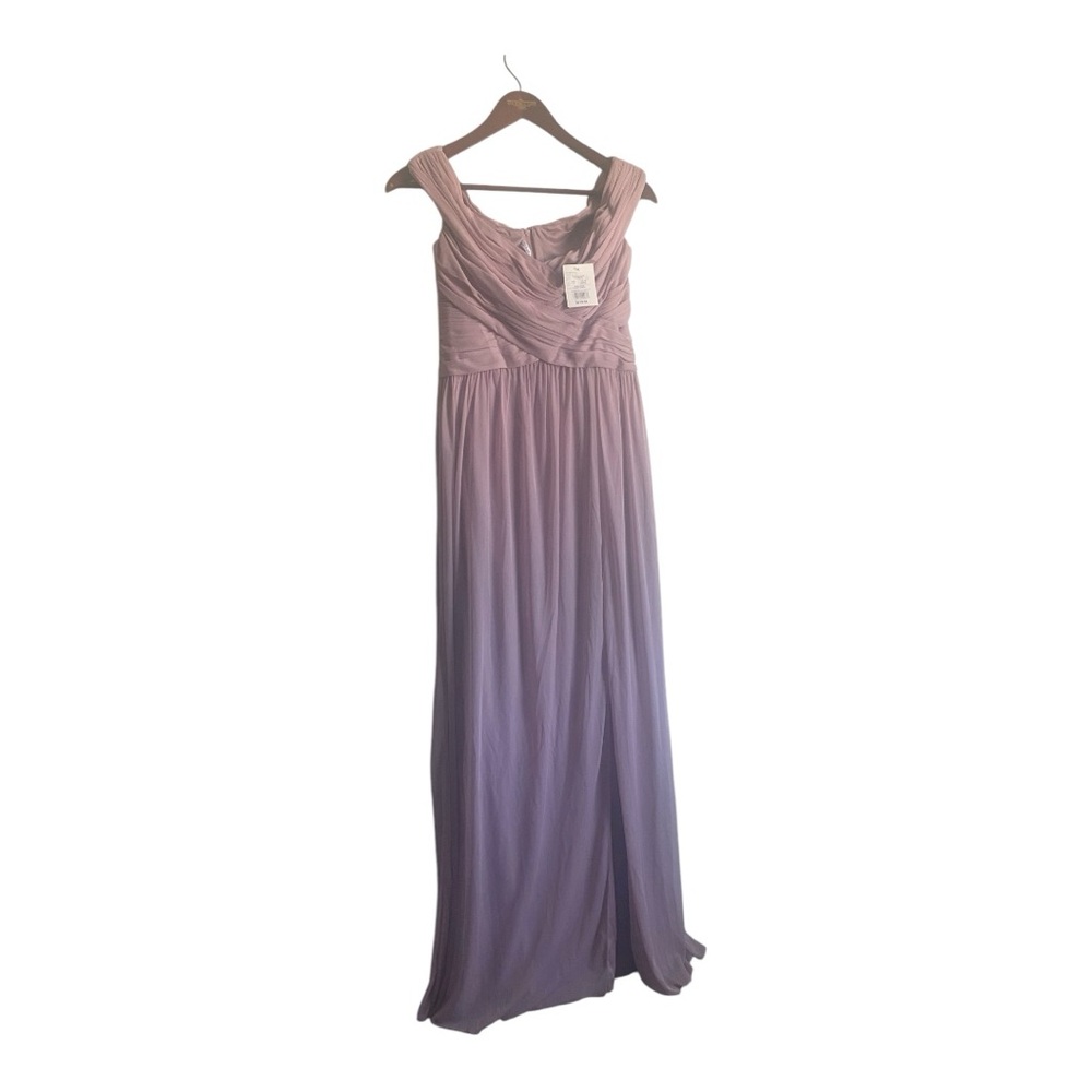 DB Studio Celebrate Dress

Size: 6